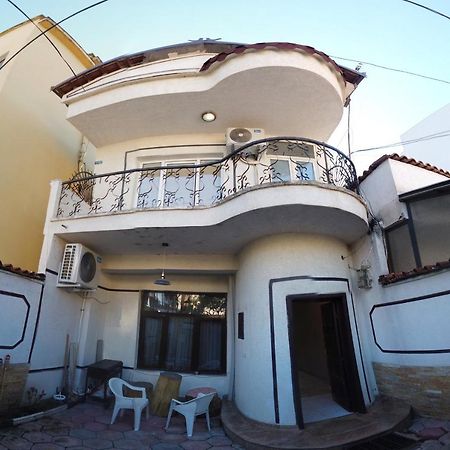 God'S Villa Tiranë Luaran gambar